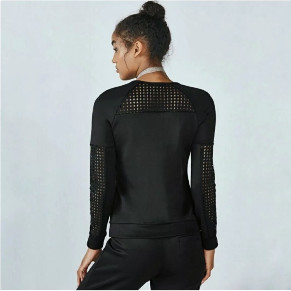 NWT FABLETICS TILLY SWEATSHIRT L Black long sleeve Neoprene mesh
